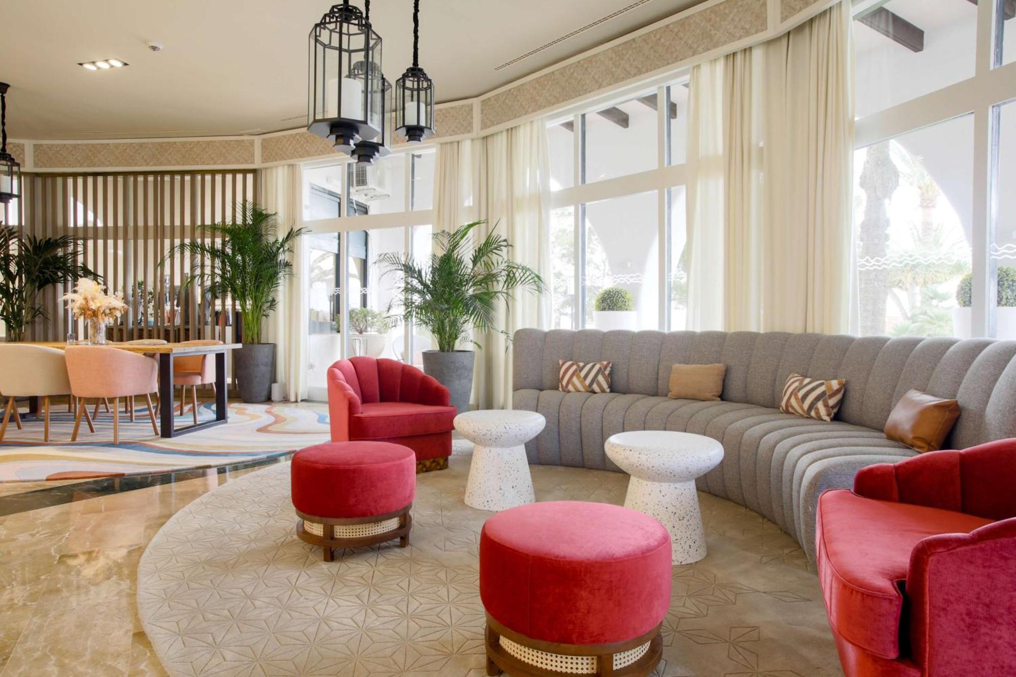 Hilton Mallorca Galatzo パゲラ エクステリア 写真 The lobby of the hotel