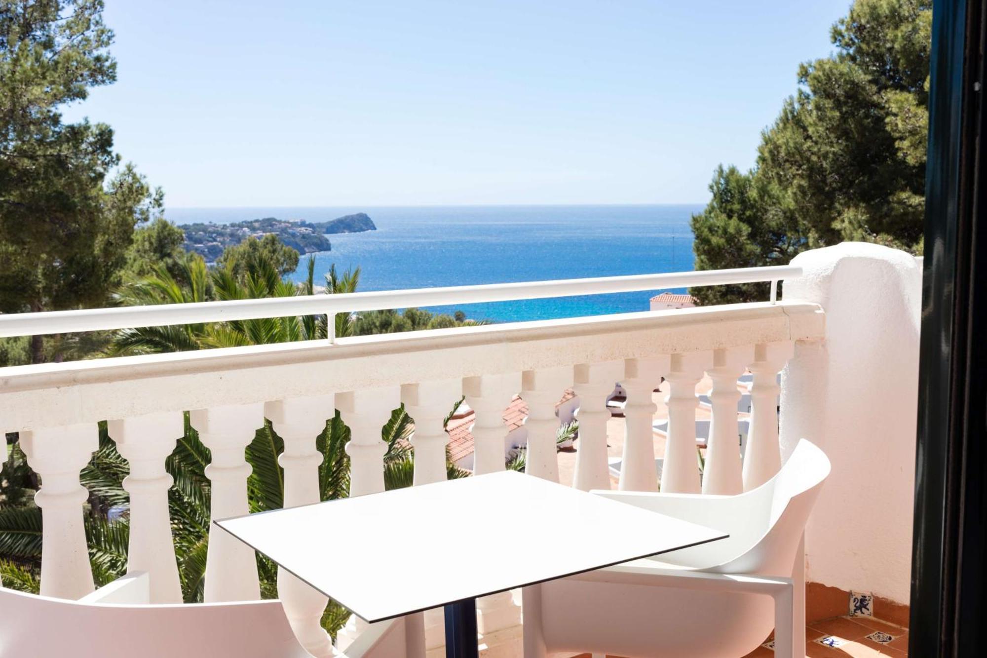 Hilton Mallorca Galatzo パゲラ エクステリア 写真 View from the hotel